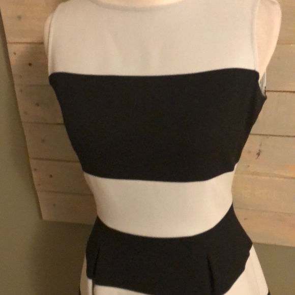 LOFT Dress - Picture 2 of 4